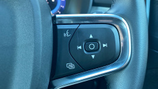 Volvo XC40 2.0 B3P Core 5dr Auto Petrol Estate